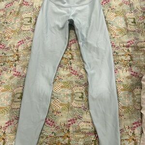ALO High waisted Airlift leggings baby blue